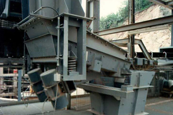 5.5×2kw 380V 1000rpm Vibrating Feeder